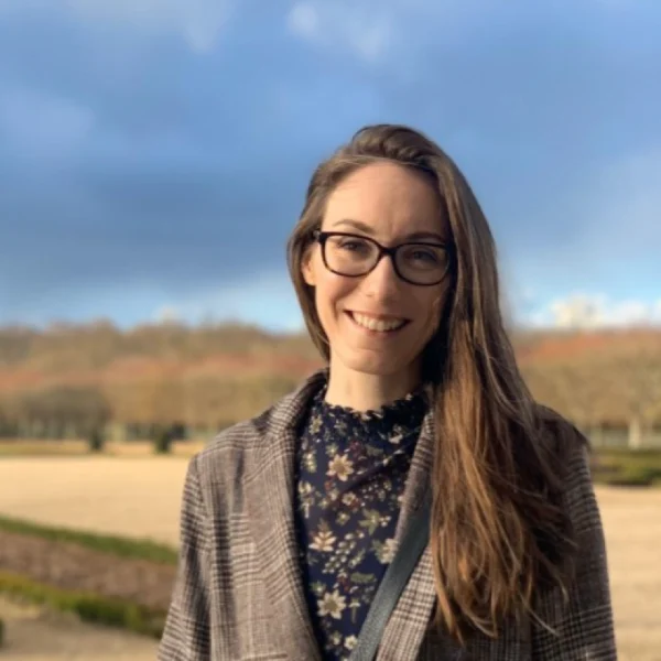 Nicole Waitzman, Novelis